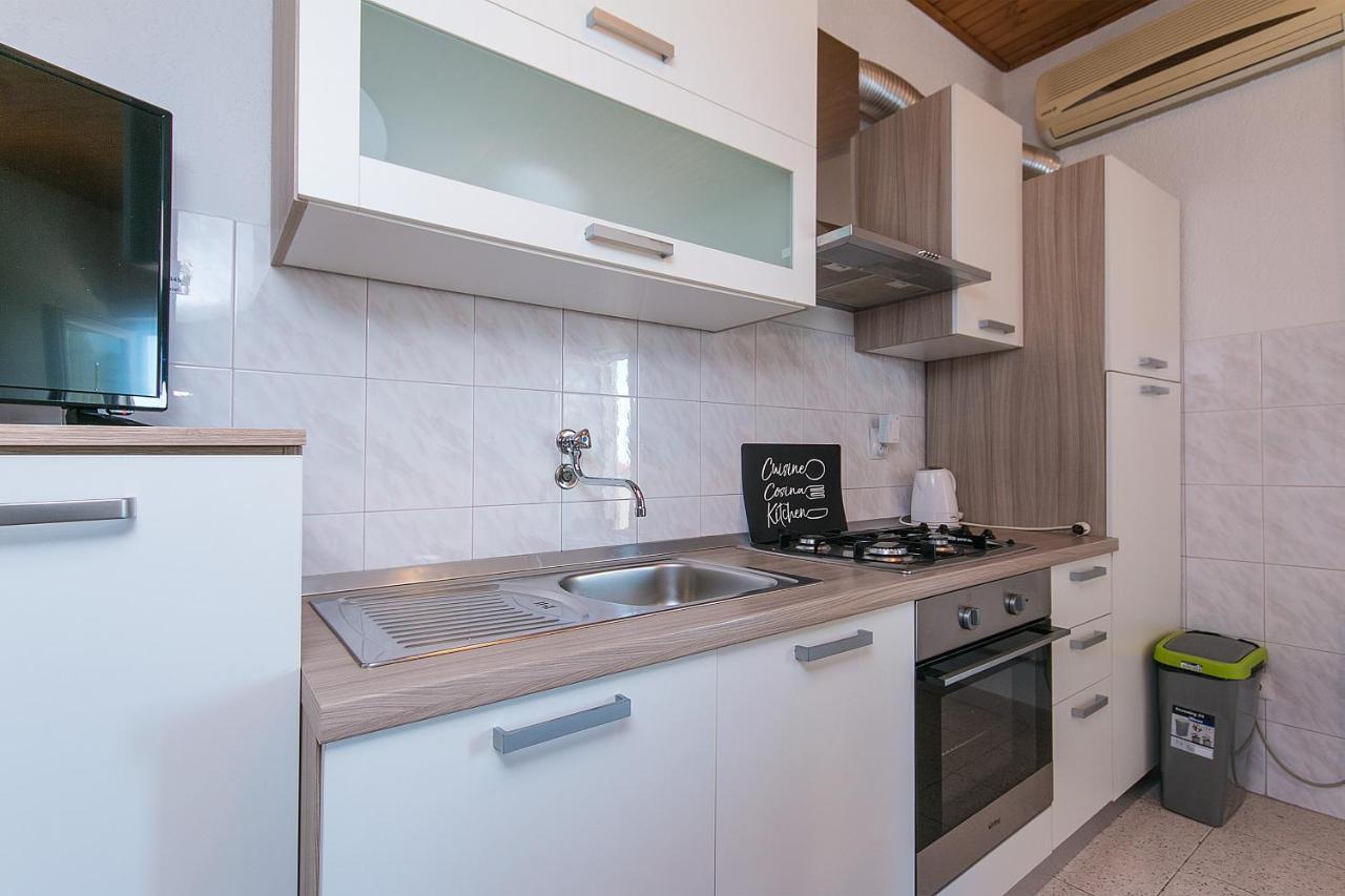 Apartments By The Sea Zivogosce - Blato, Makarska - 1057 Dış mekan fotoğraf